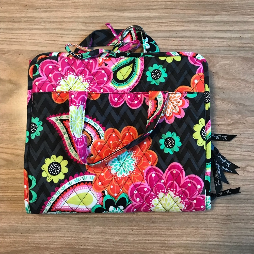 Vera Bradley hanging organizer